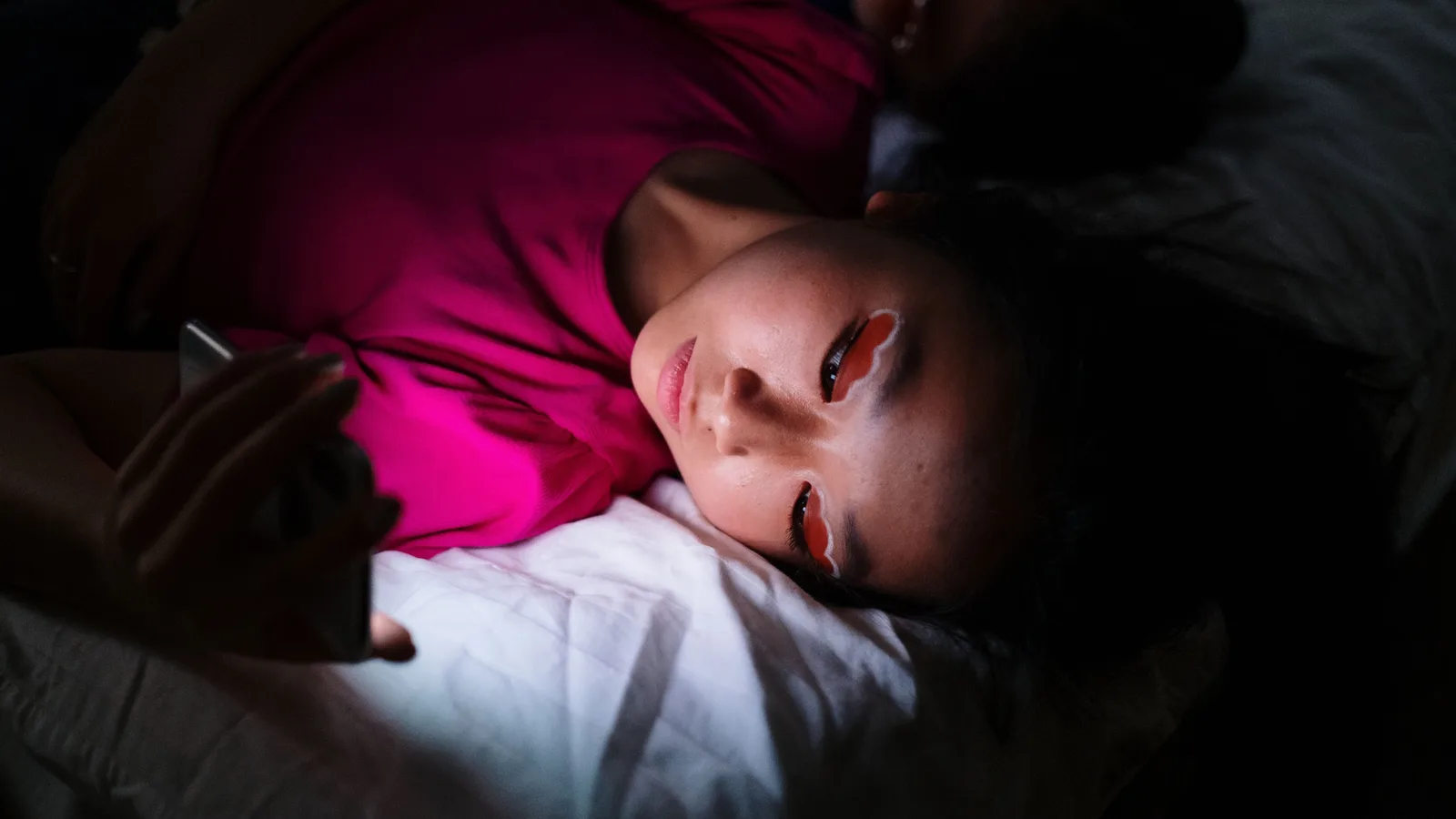 đàn ông mệt mất ngủ nửa đêm