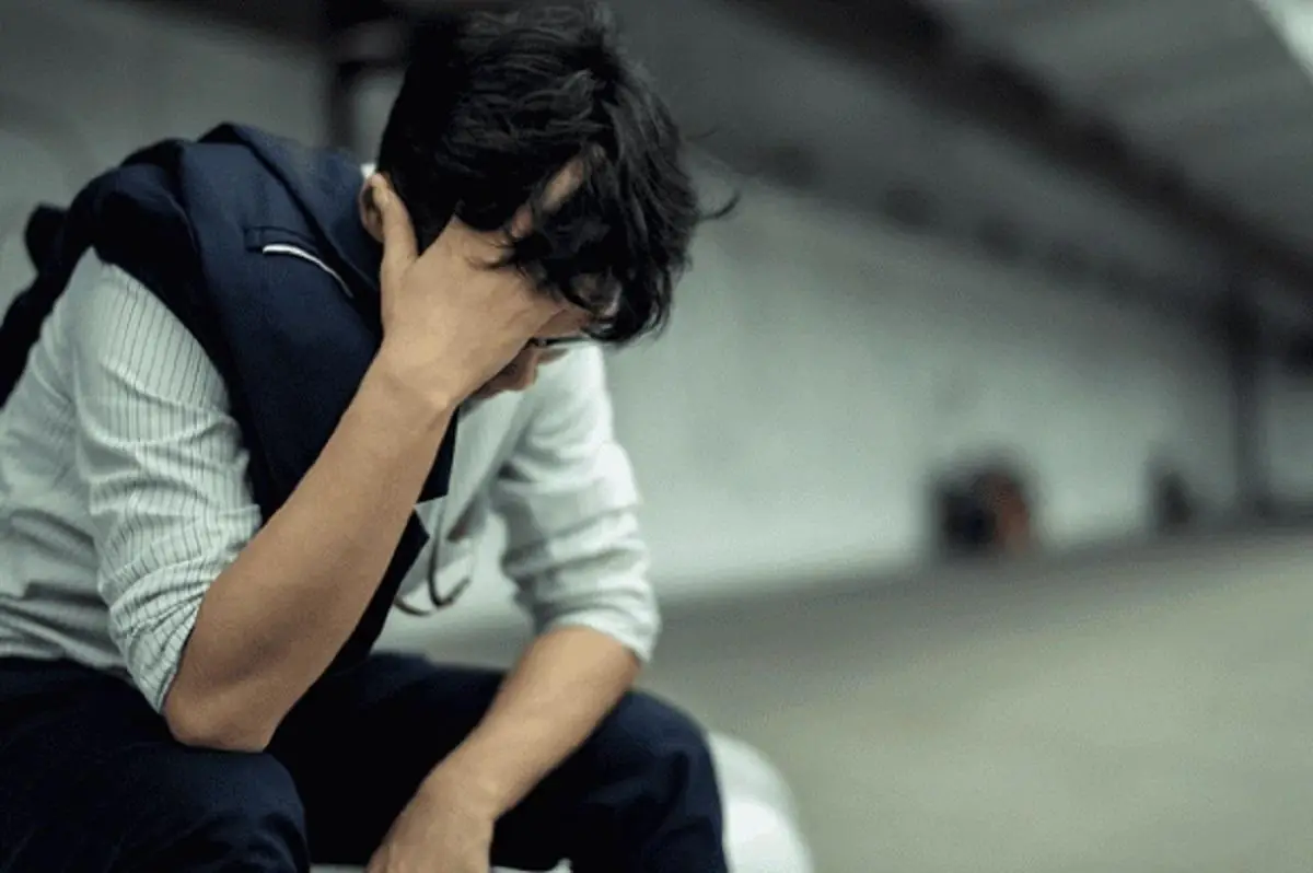 Stress Âm Thầm Đang Phá Hủy Sức Khỏe Đàn Ông Như Thế Nào?